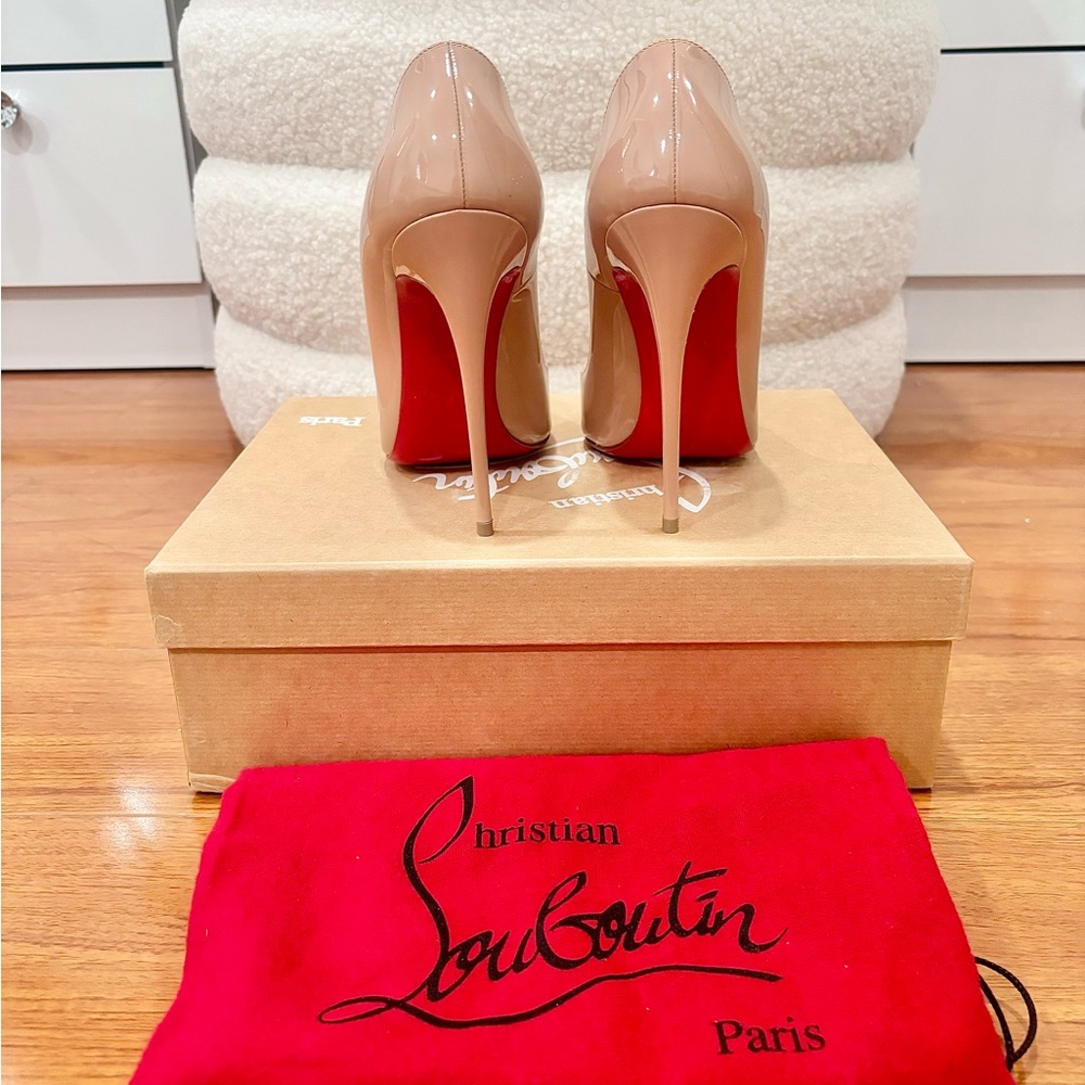 Christian Louboutin- So Kate 👠